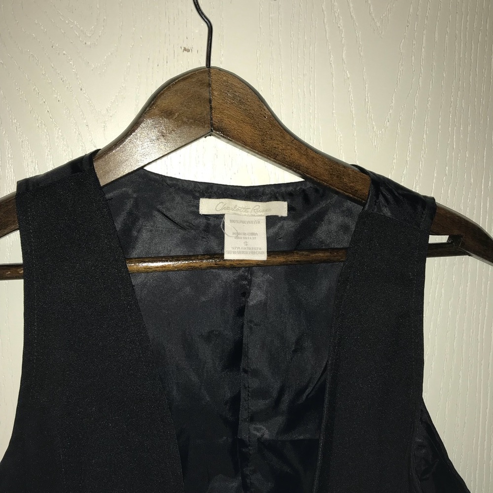 Vest - Picture 3 of 4